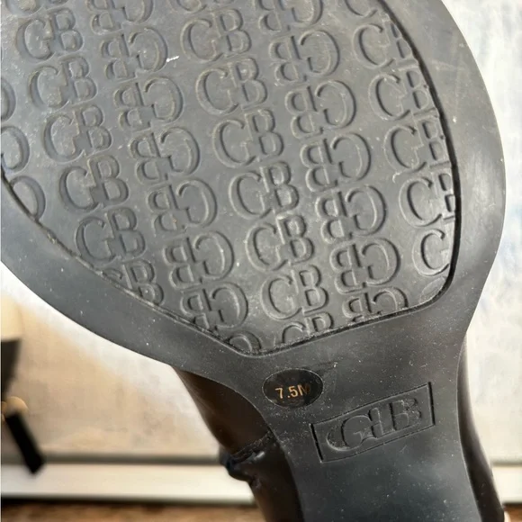 Gianni Bini Black and Cream Heeled Boots - Picture 3 of 8